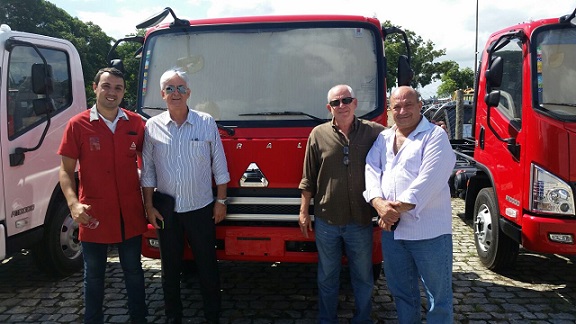 CCIBRA visita as instalações da Agrale-ES